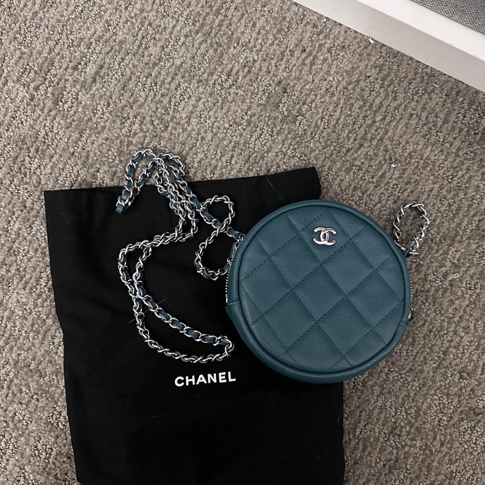 Chanel Caviar Quilted Round Clutch Green